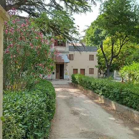 Apartment Vila Mignon 1
